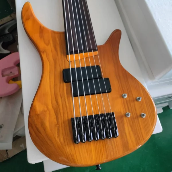 Guitare basse électrique sans frettes à 7 cordes